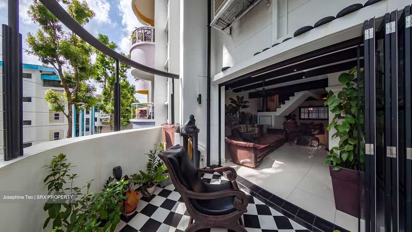 Blk 634 Hougang Avenue 8 (Hougang), HDB Executive #562270511